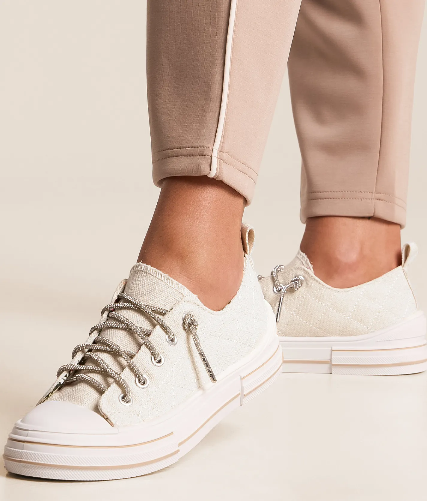 Very G Aman Quilted Sneaker Natural Hot
