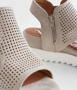 Very G Amy Flatform Sandal Light Grey Hot