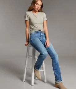 BKE Andi Straight Stretch Cuffed Jean Coatney 2 Hot
