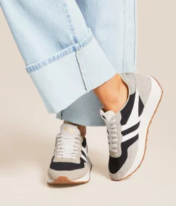 Gola® Arizona Leather Sneaker Black Feather Grey White Hot