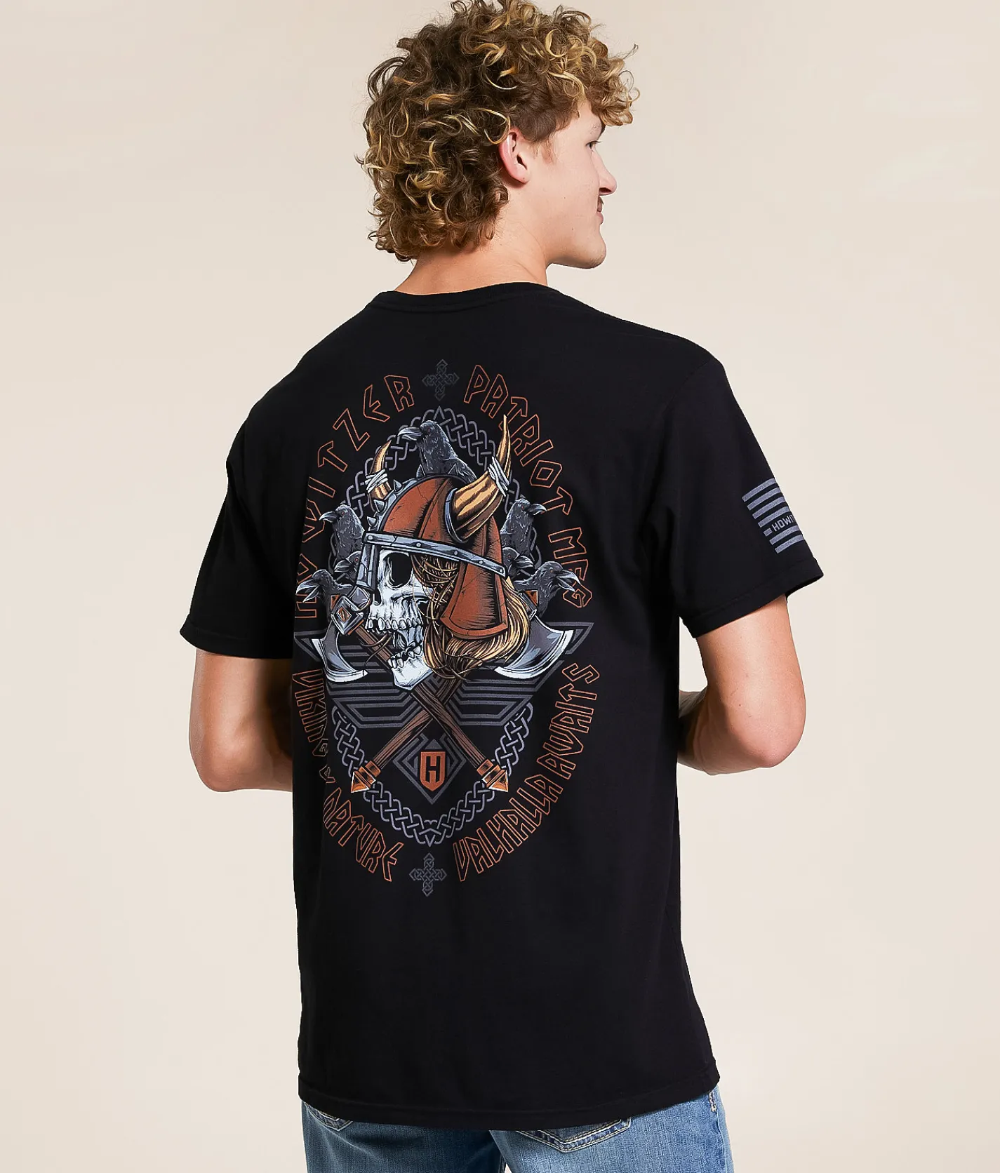 Tops|Graphic T-Shirts | Howitzer Awaits T-Shirt Black