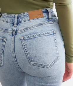 BKE Billie Cropped Straight Stretch Jean Dowd Best