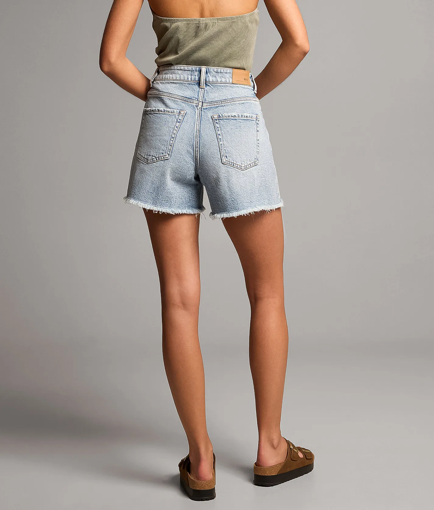 BKE Billie Loose Stretch Short Keach 2 Clearance