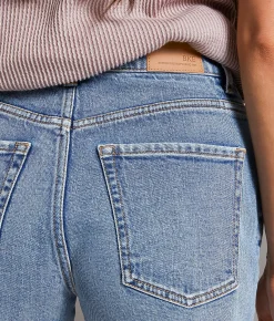 BKE Billie Stretch Short Minick Best