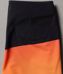 Maven Co-op Boardwalk Stretch Boardshort Black Coral Best