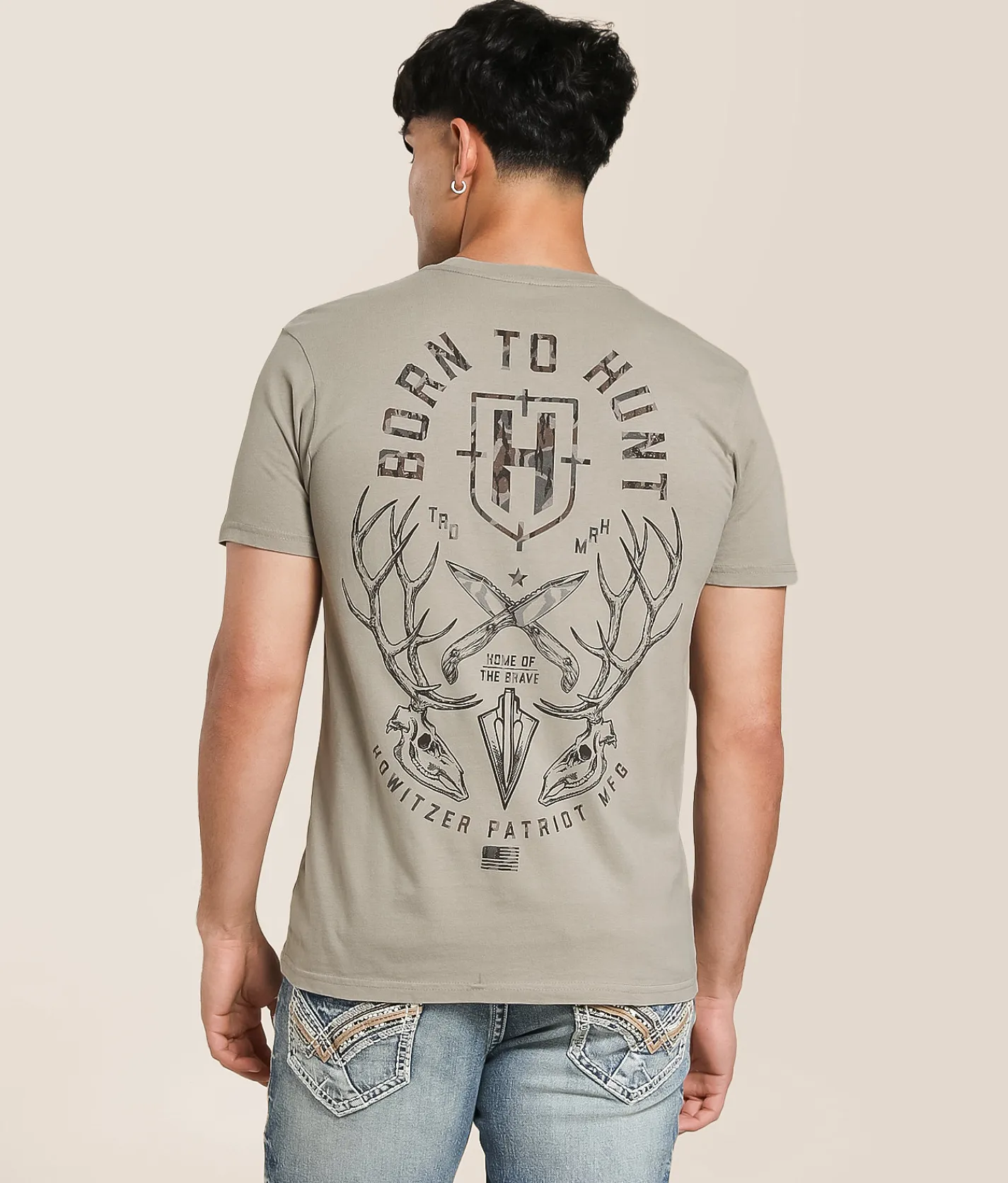Tops|Graphic T-Shirts | Howitzer Born To Hunt T-Shirt Chinchilla