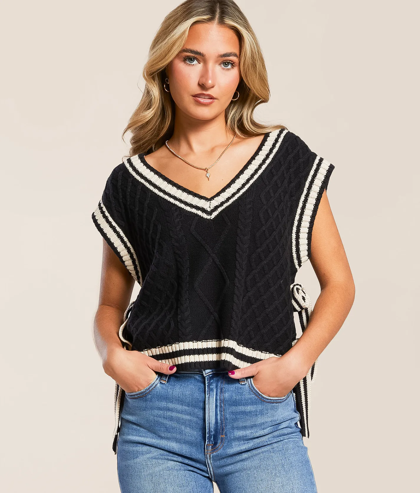 Blu Pepper Cable Knit Boxy Sweater Black Sale
