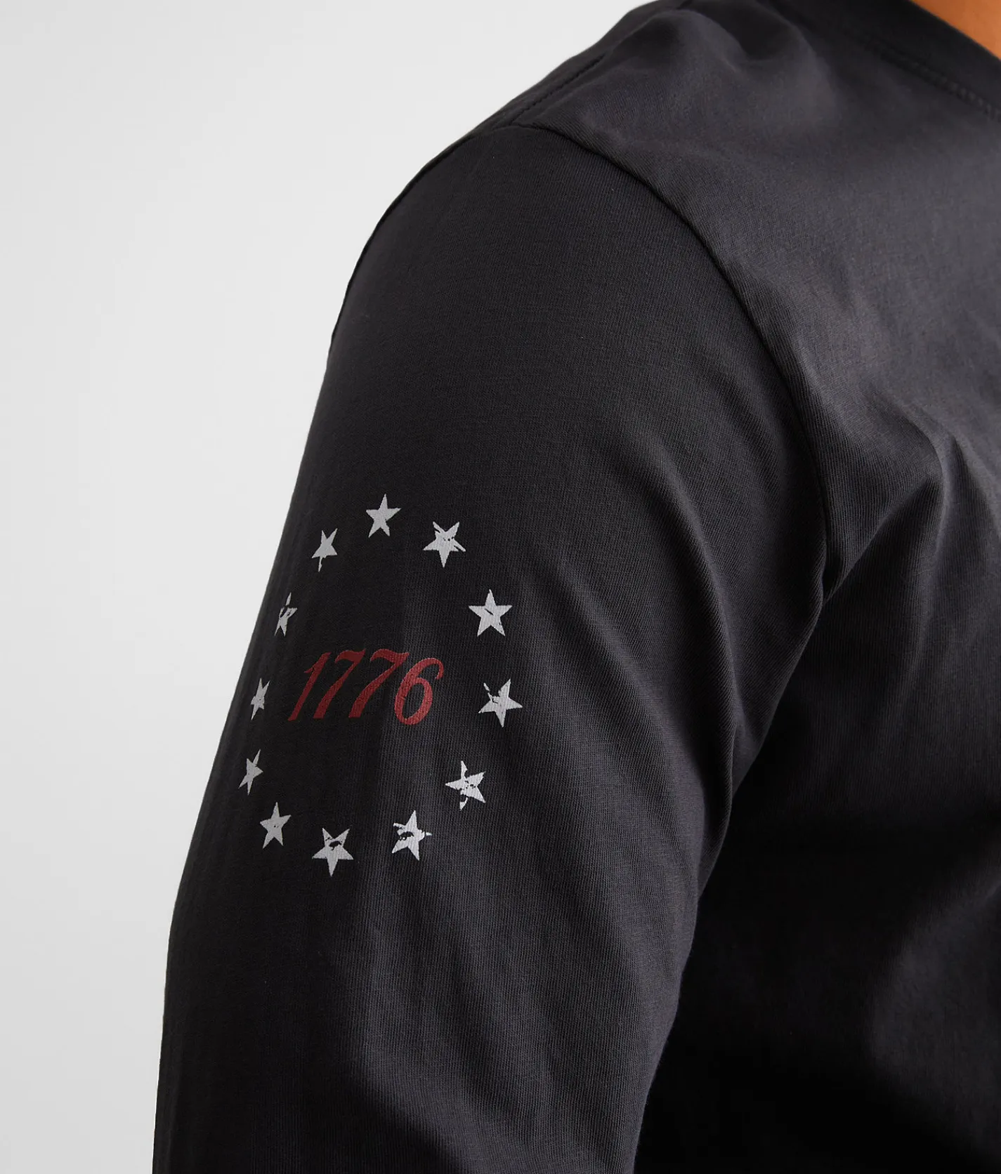 Howitzer Cannon Flag T-Shirt Vintage Black Discount