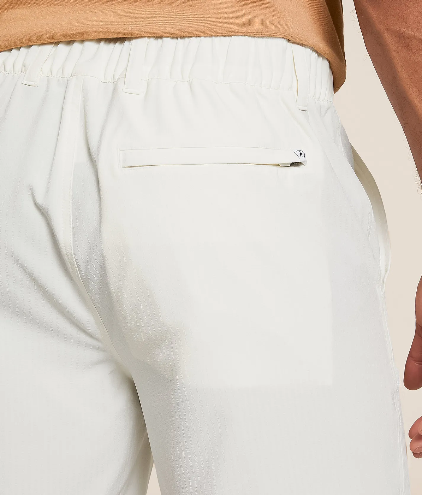 7Diamonds Carmel Performance Stretch Short Natural Hot