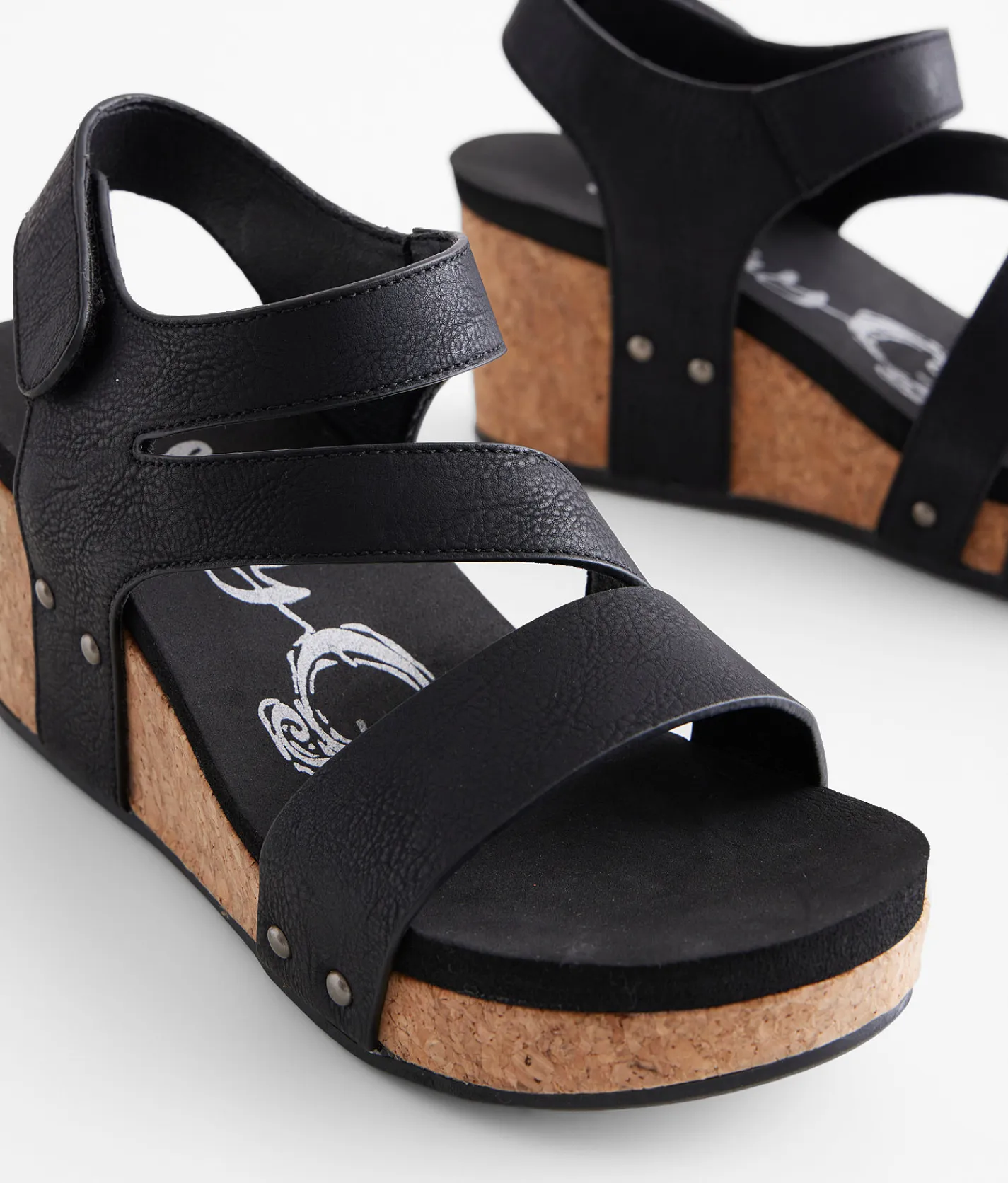 Very G Casper Wedge Sandal White Sale