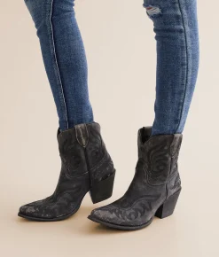 Ariat Chandler Leather Western Ankle Boot Black New