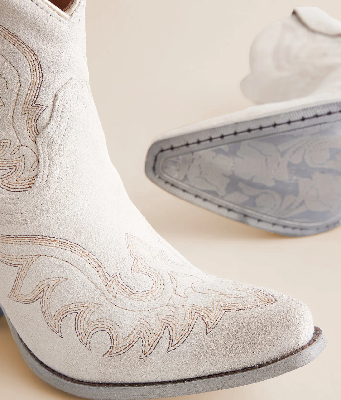 Ariat Chandler Leather Western Boot Cloud White New