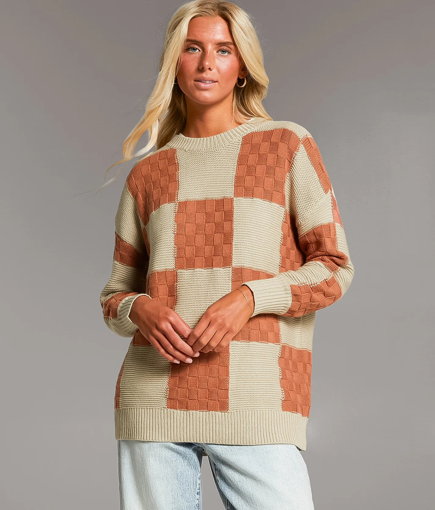 BKE Checkered Knit Sweater Sable Dune Cream Best