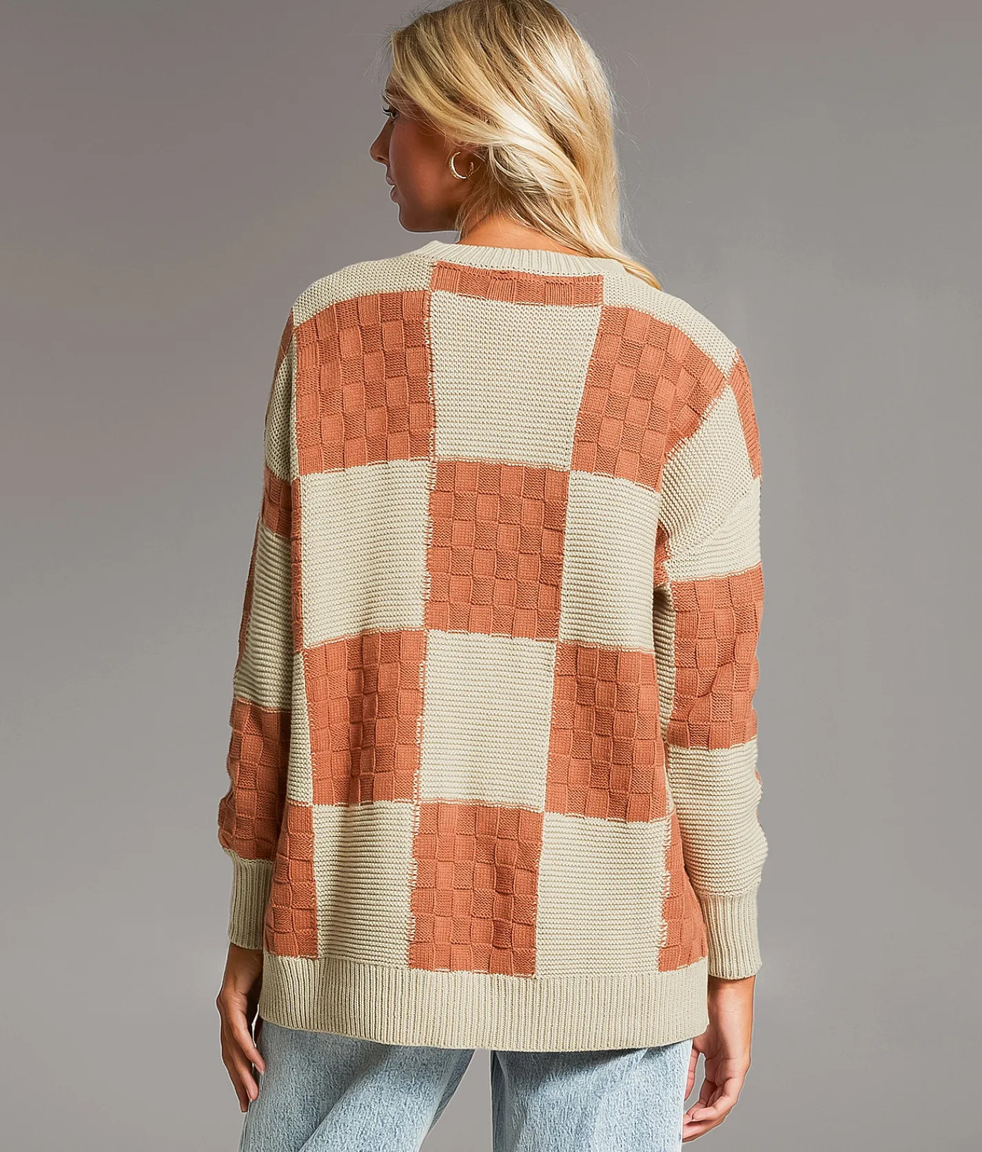 BKE Checkered Knit Sweater Sable Dune Cream Best