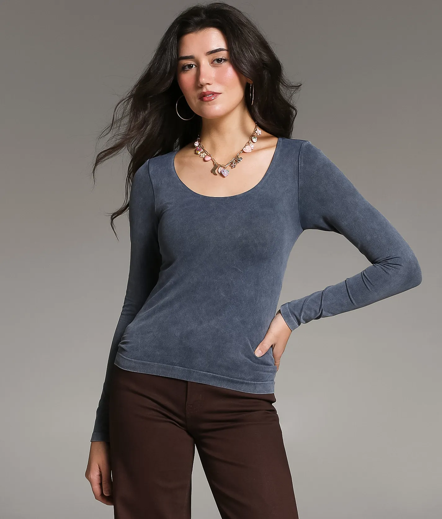 BKE core Contour Top Washed Black