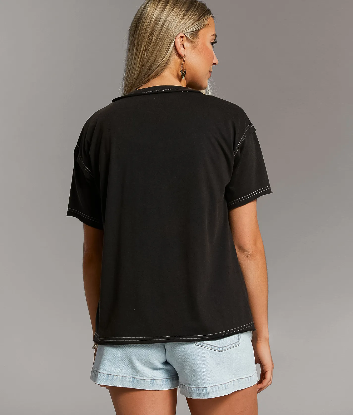 Tops | BKE Contrast Stitch Henley Washed Black
