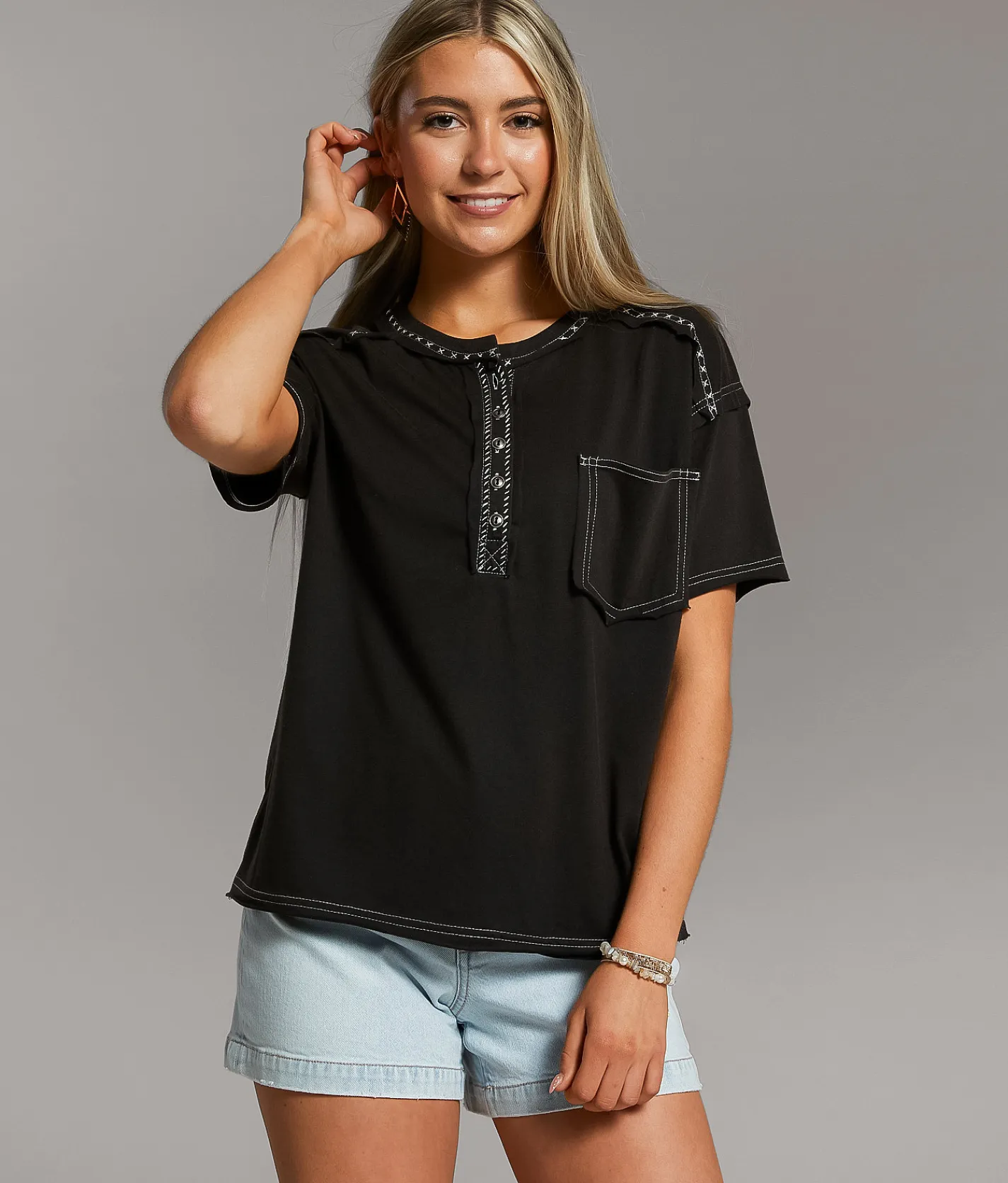 Tops | BKE Contrast Stitch Henley Washed Black