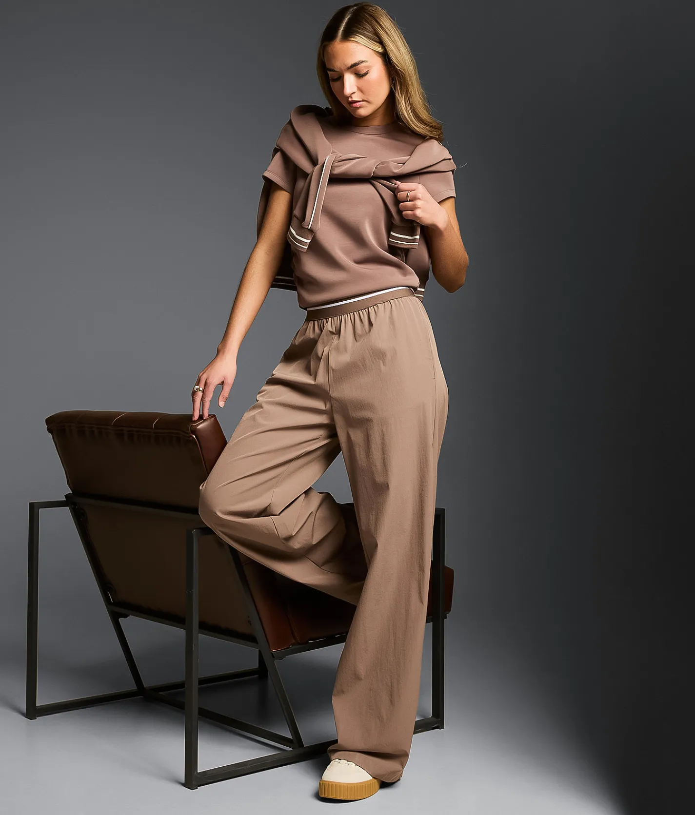 Tops | Buckle Black Contrast Trim Pullover Deep Taupe