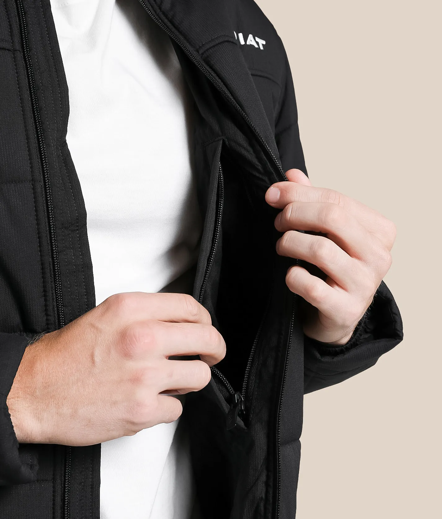 Tops|Coats & Jackets | Ariat Crius Insulated Jacket Black
