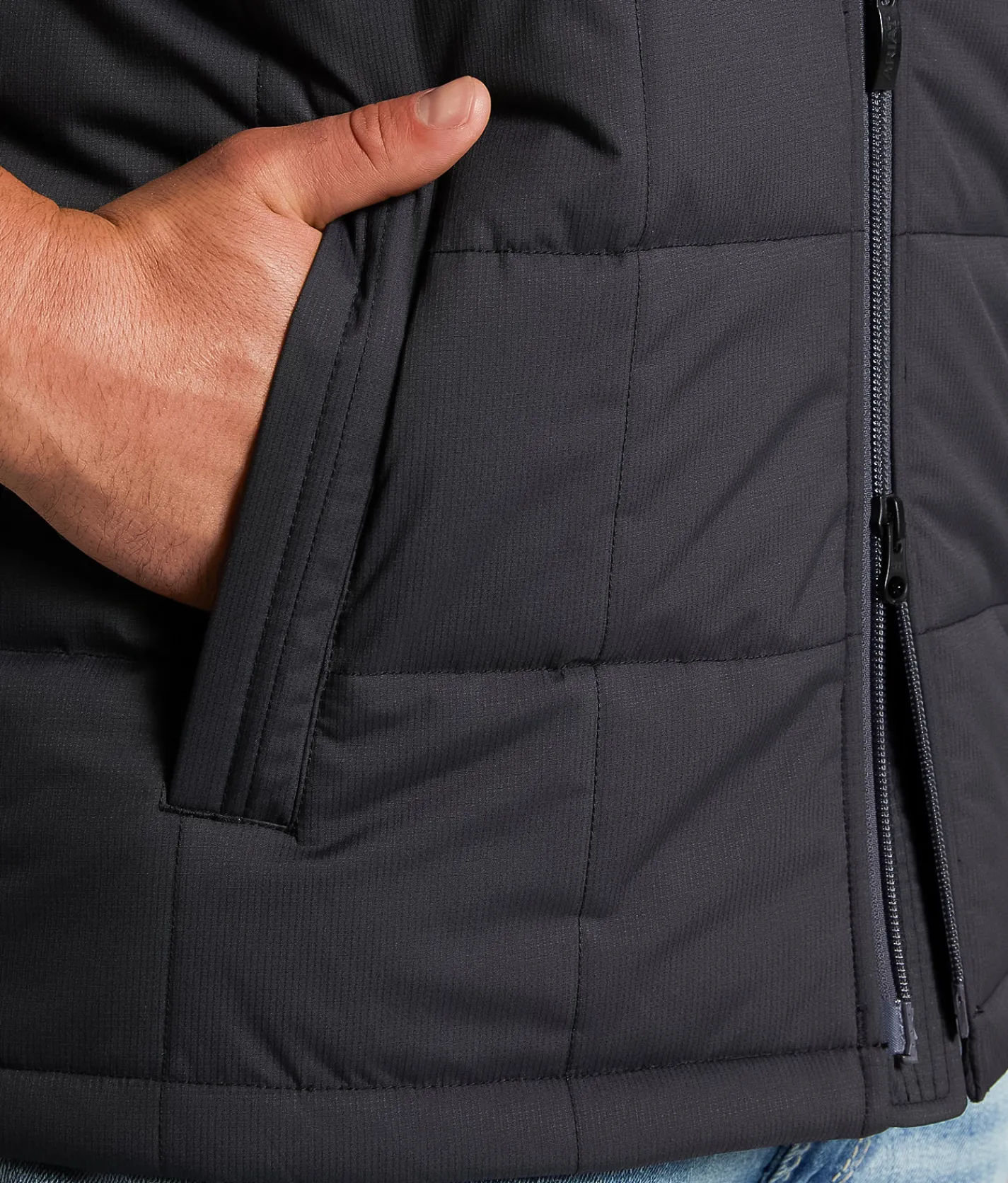 Tops|Coats & Jackets | Ariat Crius Insulated Vest Phantom