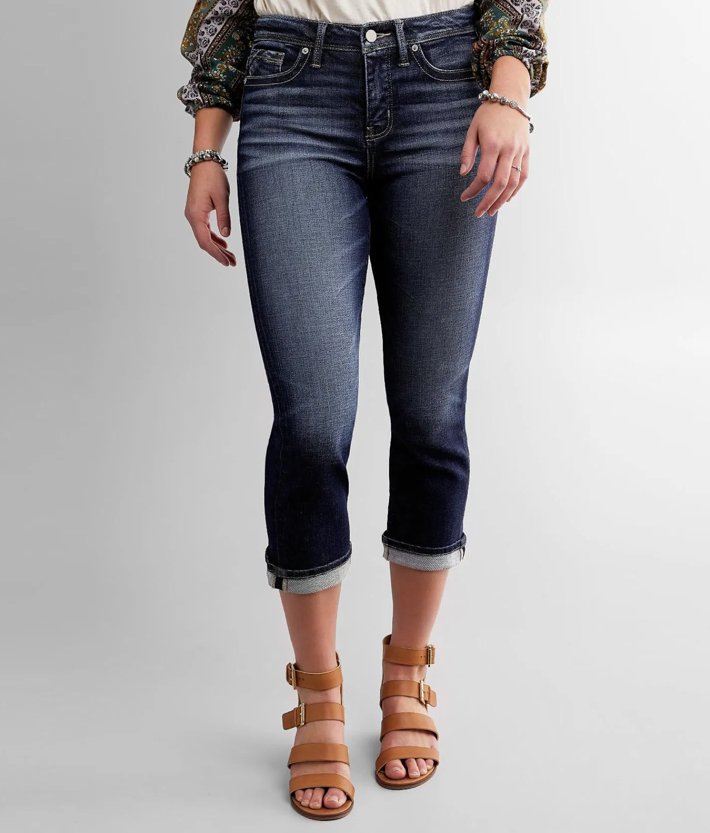 Jeans|Bottoms | Buckle Black Curvy Mid-Rise Cuffed Stretch Capri Jean Algarve