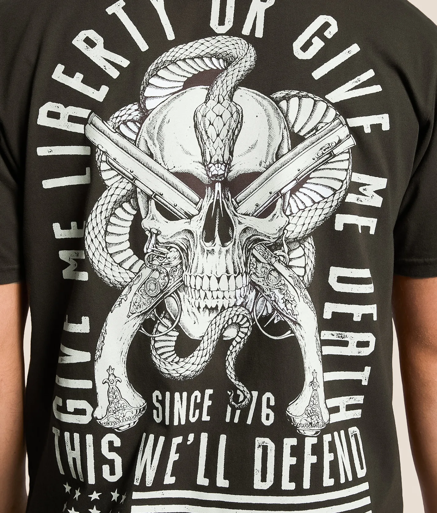 Howitzer Defend Me T-Shirt Vintage Black Discount
