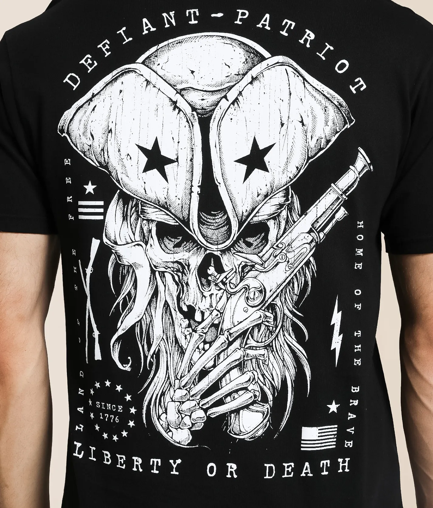 Howitzer Defiant T-Shirt Black New