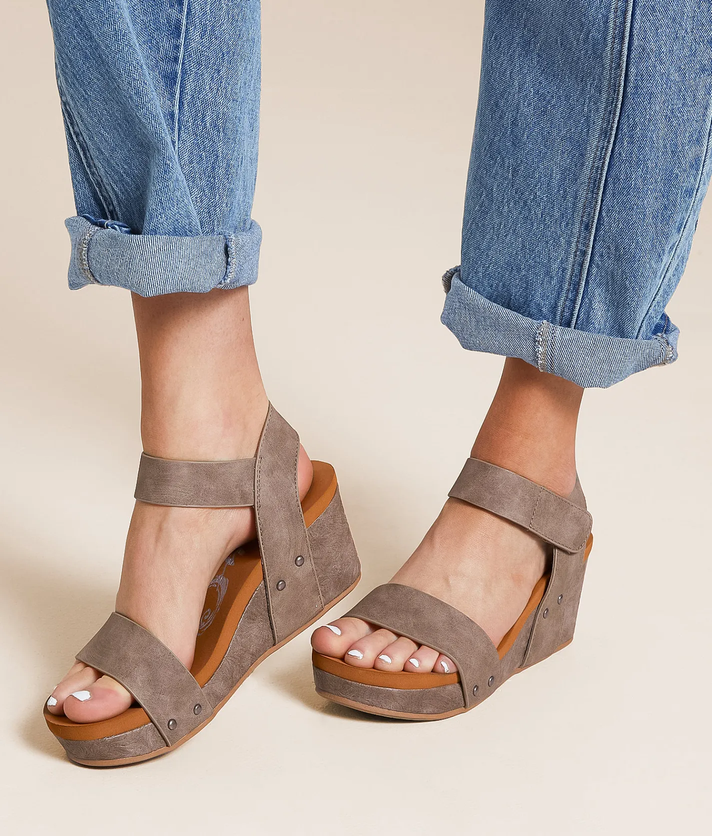 Shoes | Very G Devon Embossed Wedge Sandal Taupe