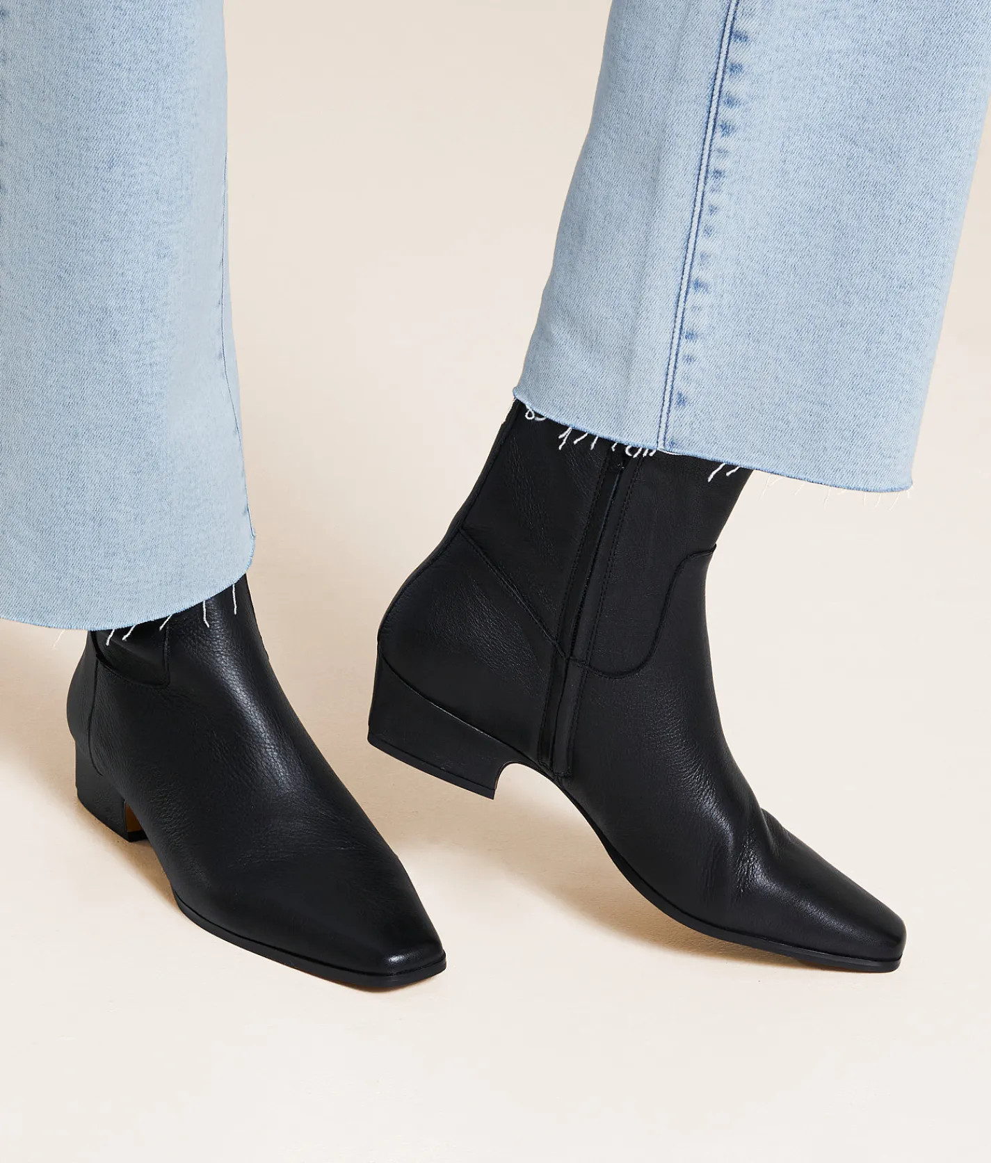 Shoes | Steve Madden Dusty Low Heel Ankle Boot Black Leather