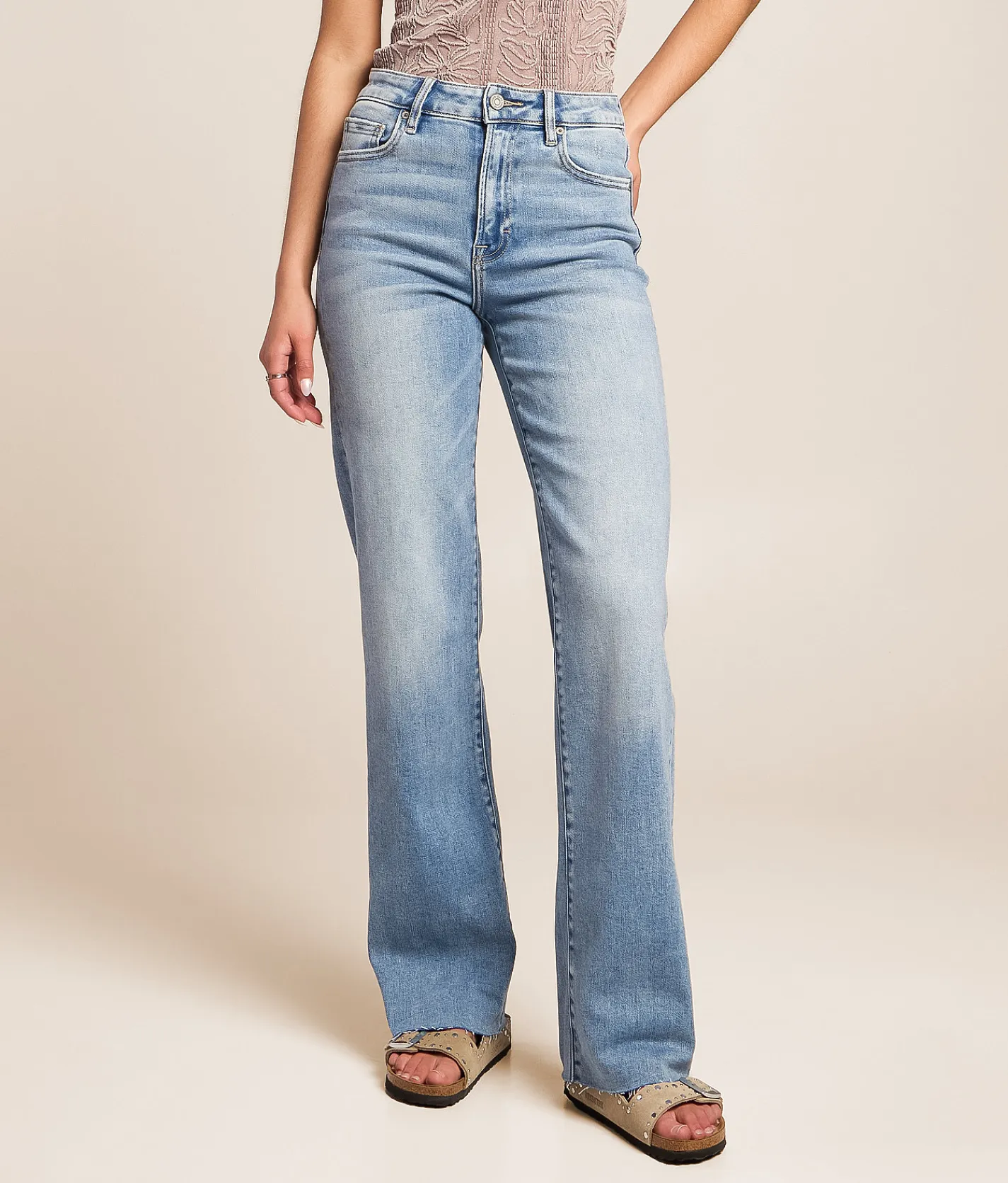 HIDDEN Ella Classic Straight Stretch Jean Cayucos Beach Hot