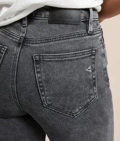 Jeans|Bottoms | HIDDEN Ella Cropped Classic Straight Stretch Jean South Mission