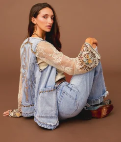 Tops|Coats & Jackets | Sterling & Stitch Embroidered Denim Vest Light Wash