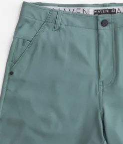Maven Co-op Essential Performance Stretch Short Balsam Green Hot
