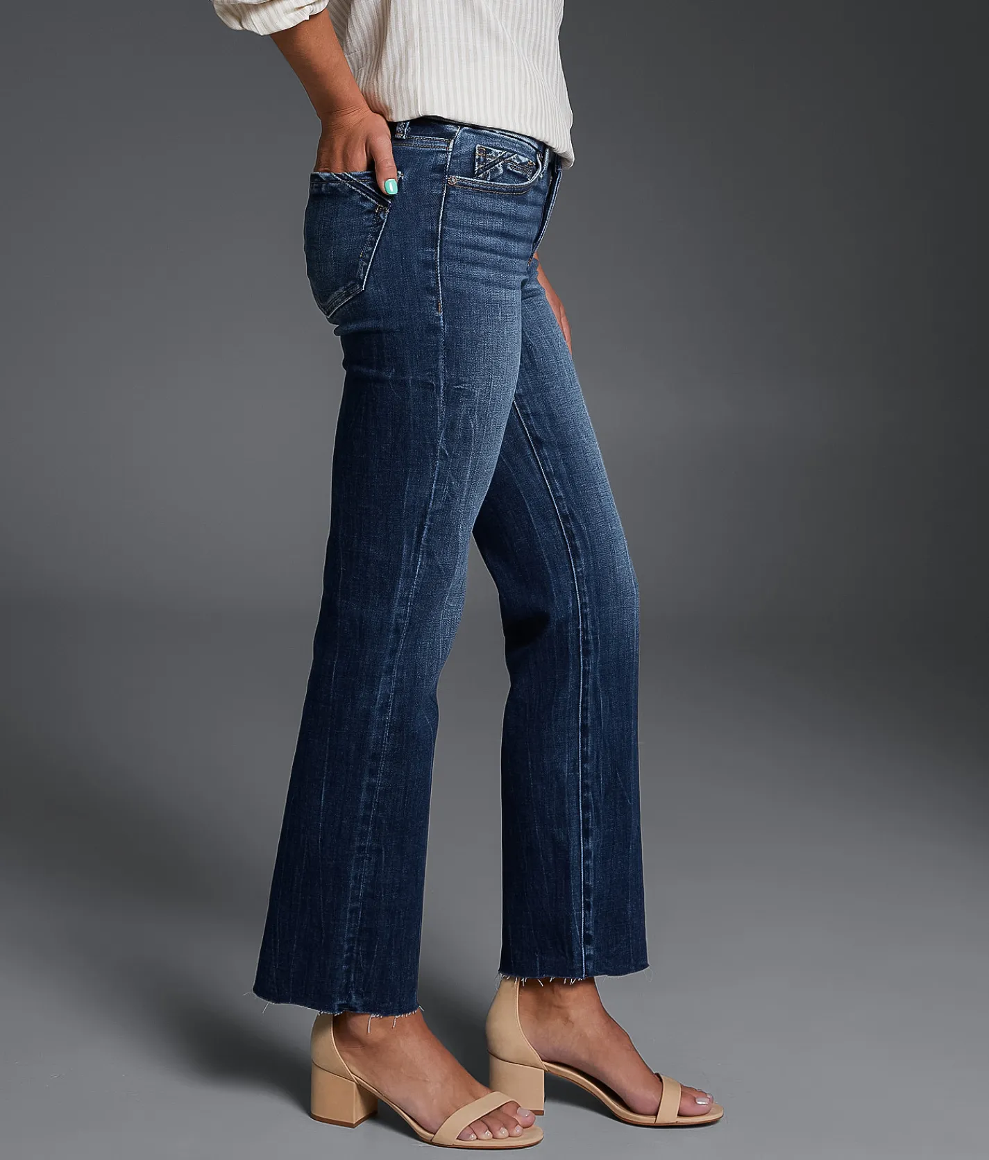 Buckle Black Fit No.53 Cropped Straight Stretch Jean Ellicott 3 Clearance