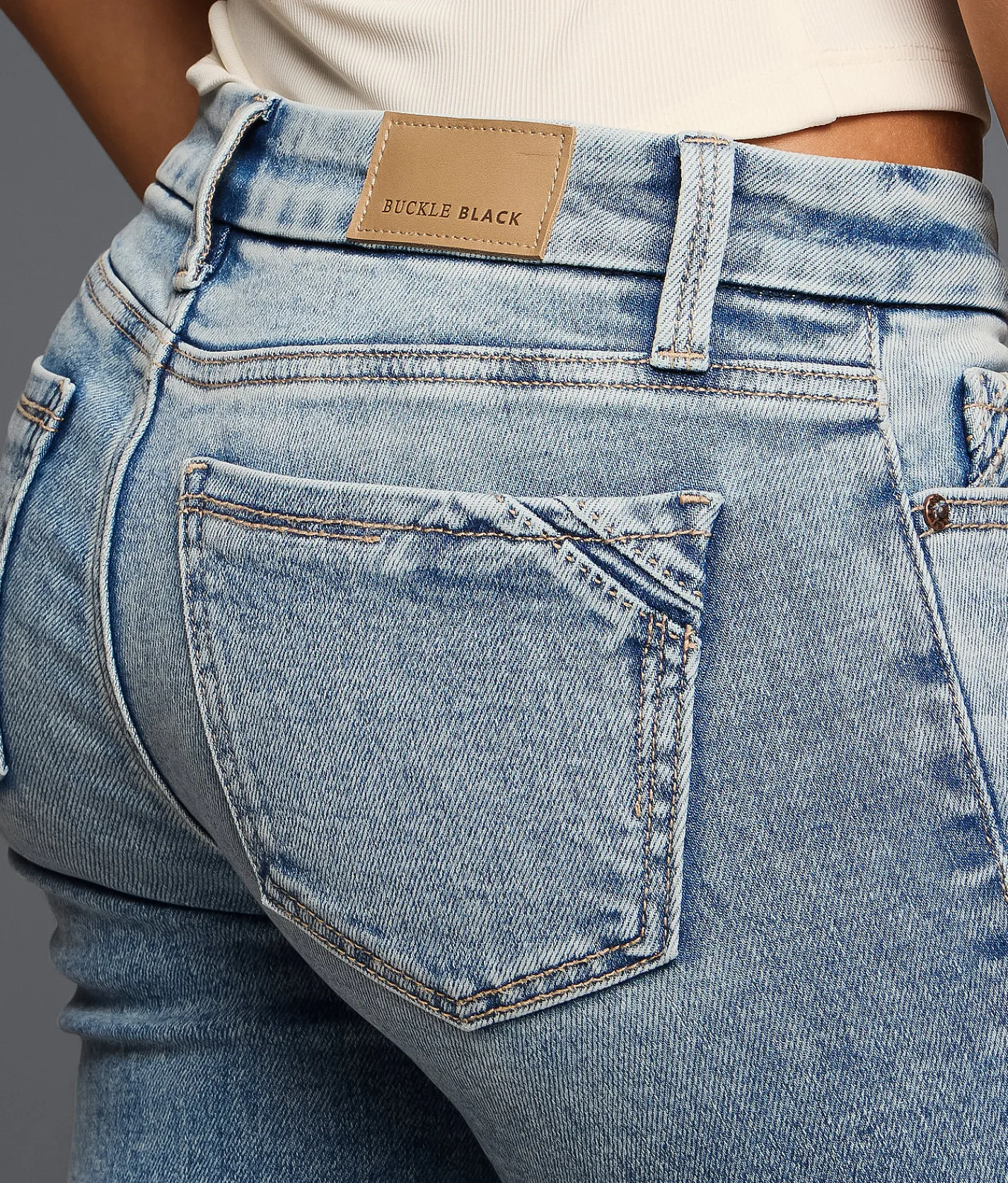 Buckle Black Fit No. 53 Cropped Straight Stretch Jean Evatt