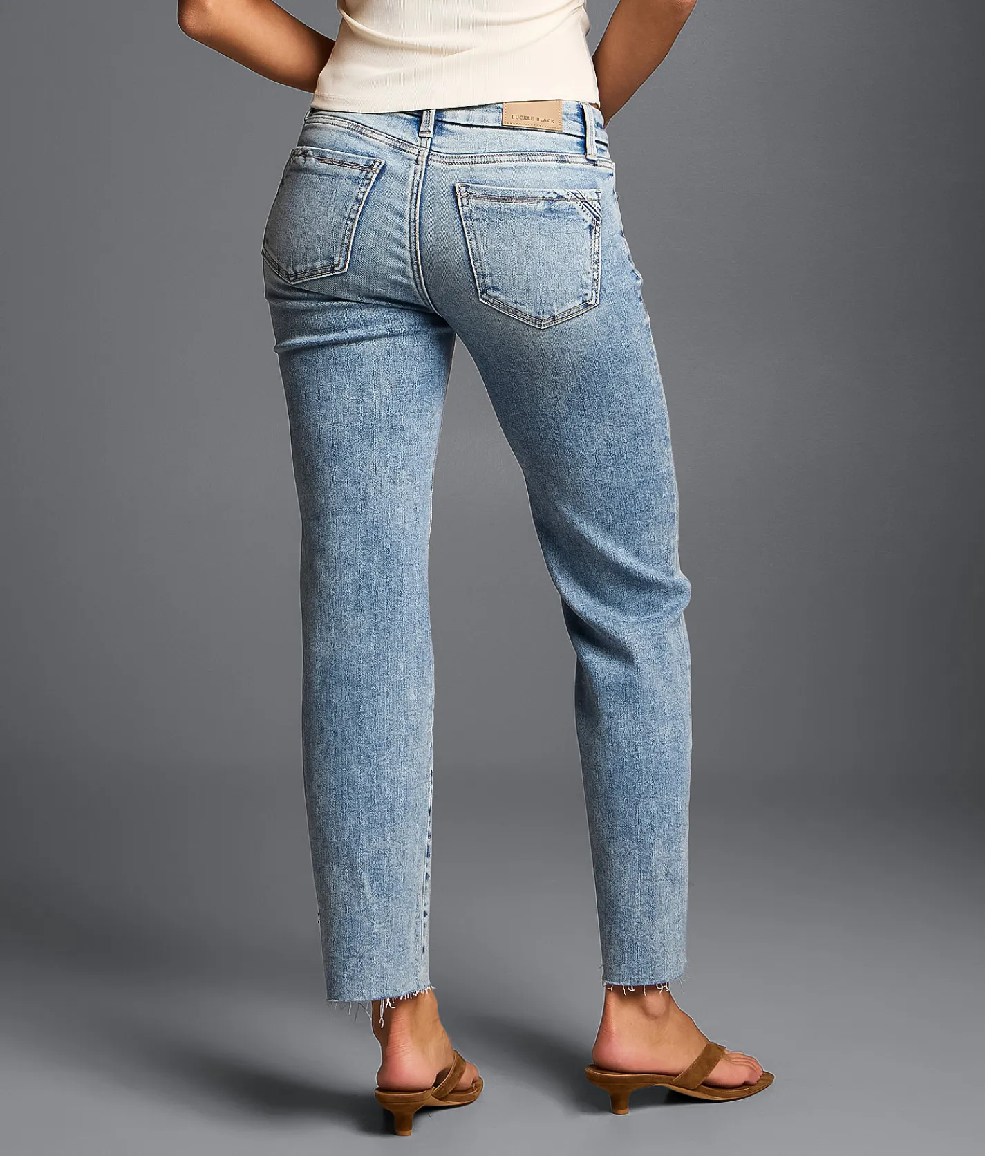 Buckle Black Fit No. 53 Cropped Straight Stretch Jean Evatt