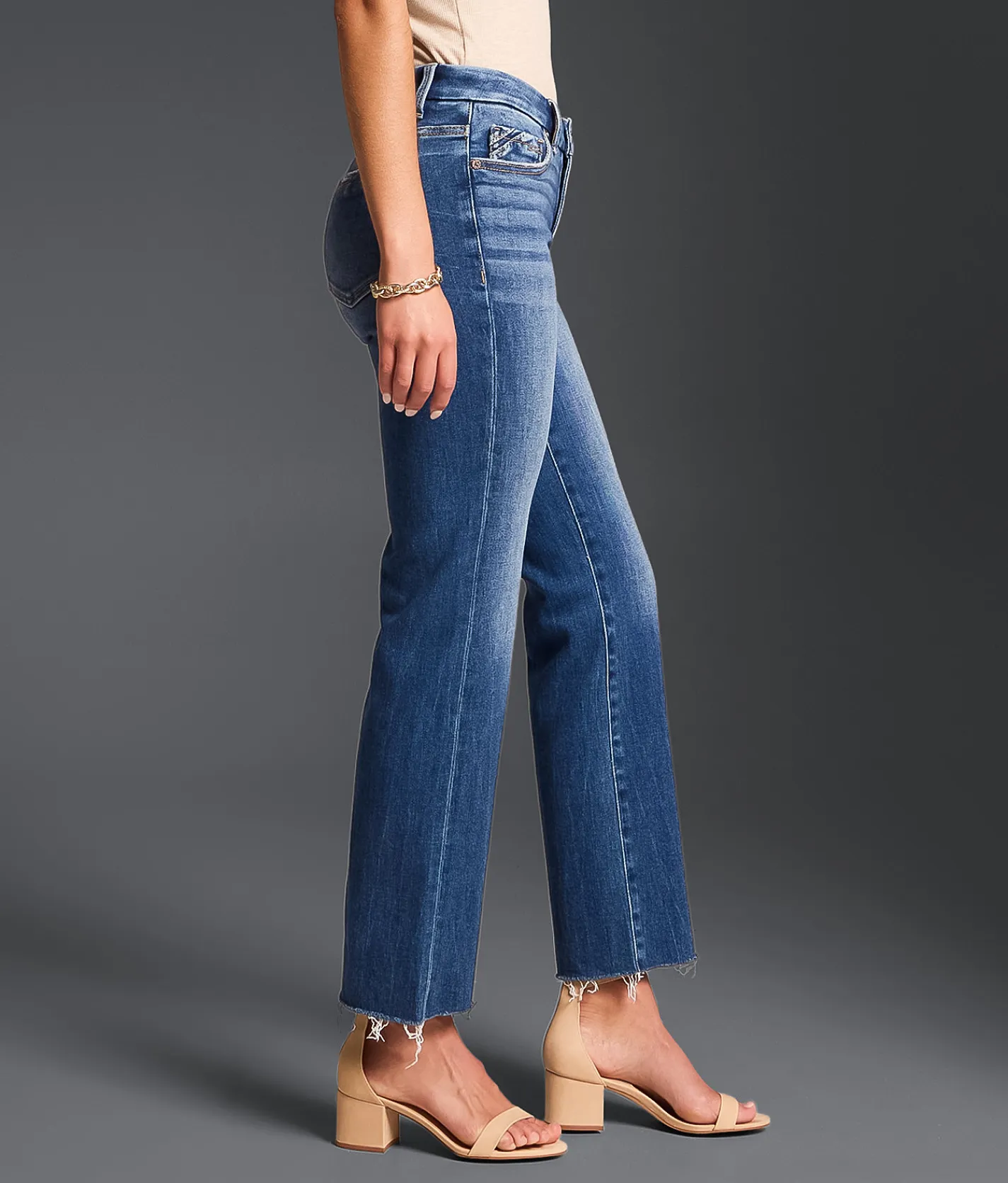 Buckle Black Fit No. 23 Cropped Straight Stretch Jean Fenimore Sale
