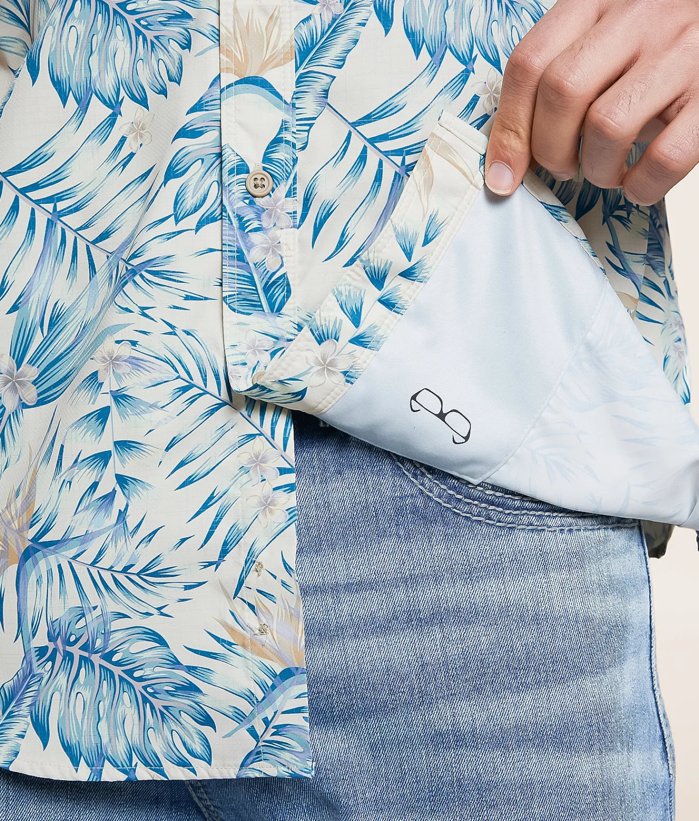 Tops | Ariat Fitted VentTEK Shirt Khaki Palm Print