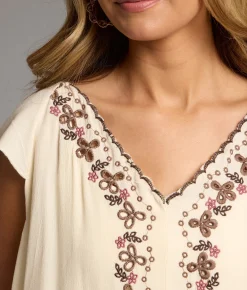 Tops | BKE Floral Embroidered Top Cream