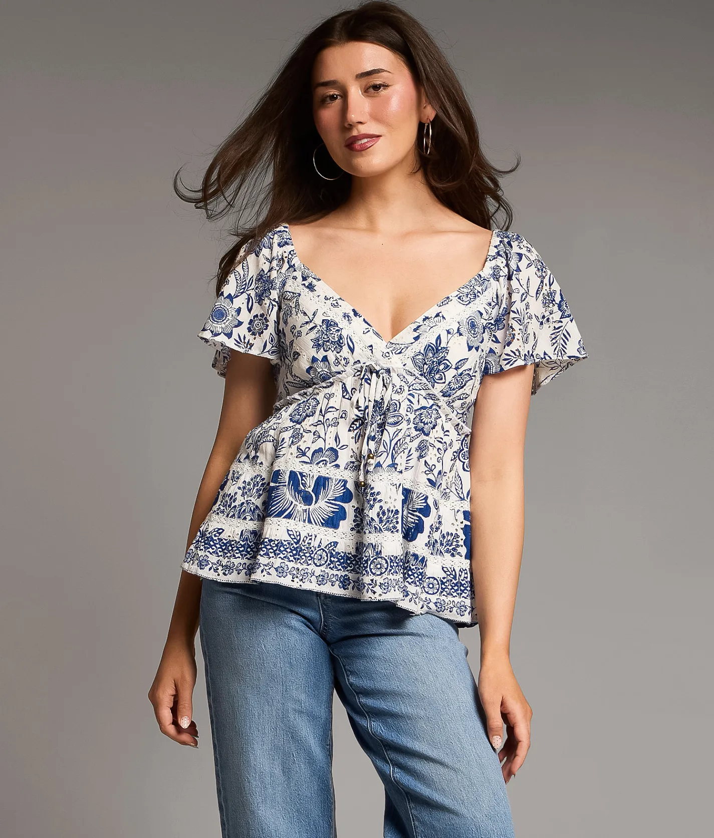 BKE Floral Eyelet Top Ivory Blue Hot