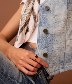 Sterling & Stitch Floral Jacquard Denim Vest Light Wash Hot