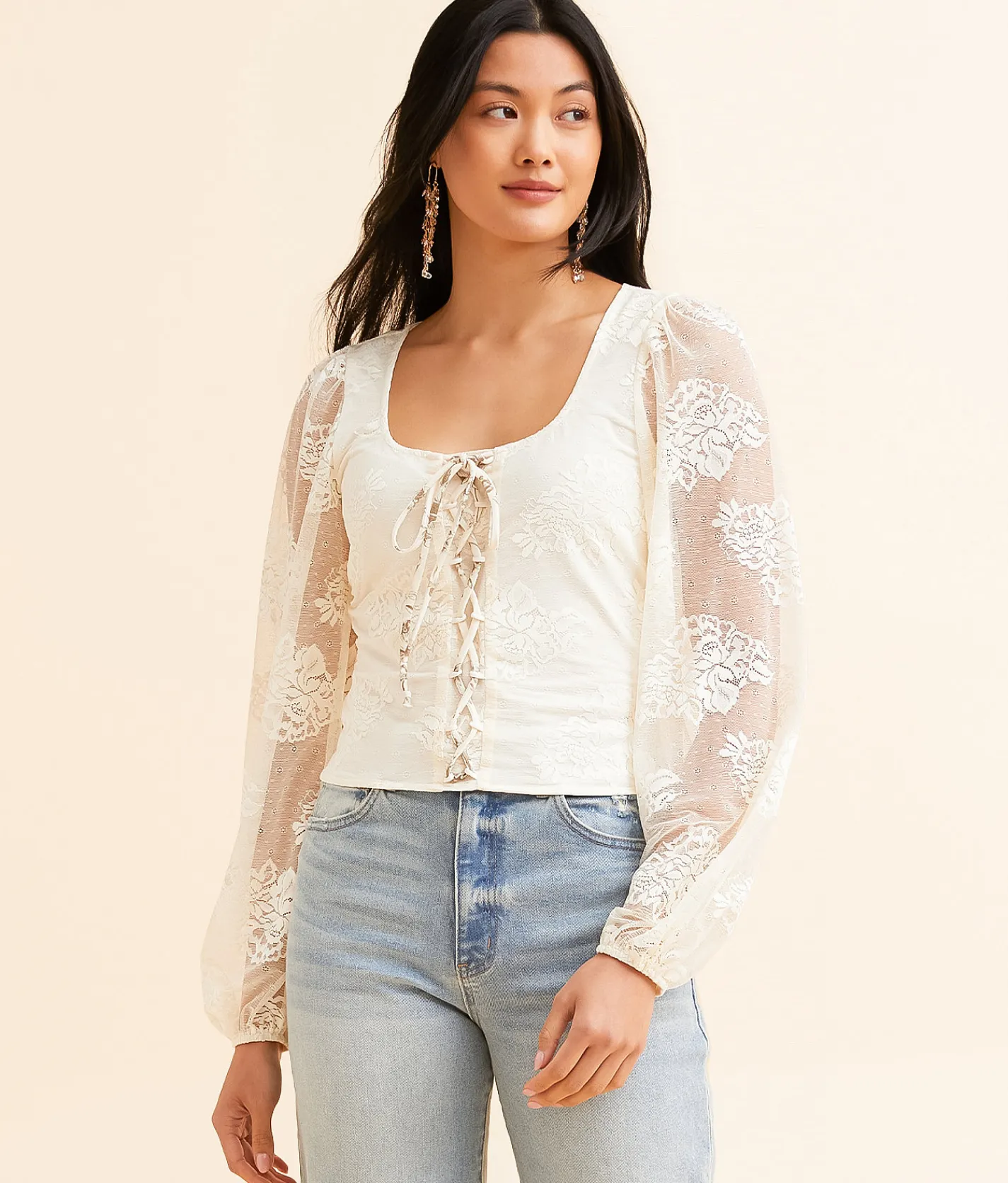 Willow & Root Floral Lace Top Cream Hot