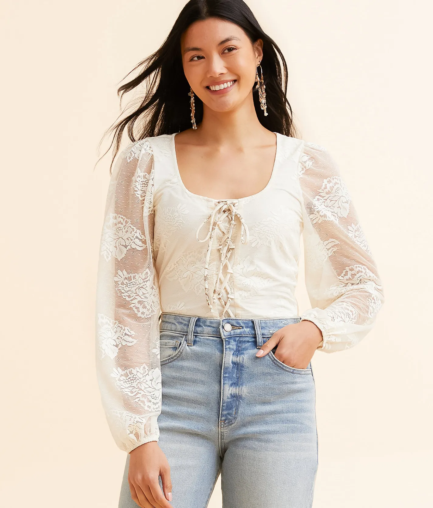 Willow & Root Floral Lace Top Cream Hot