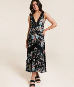 Dresses | Willow & Root Floral Midi Dress Black Floral