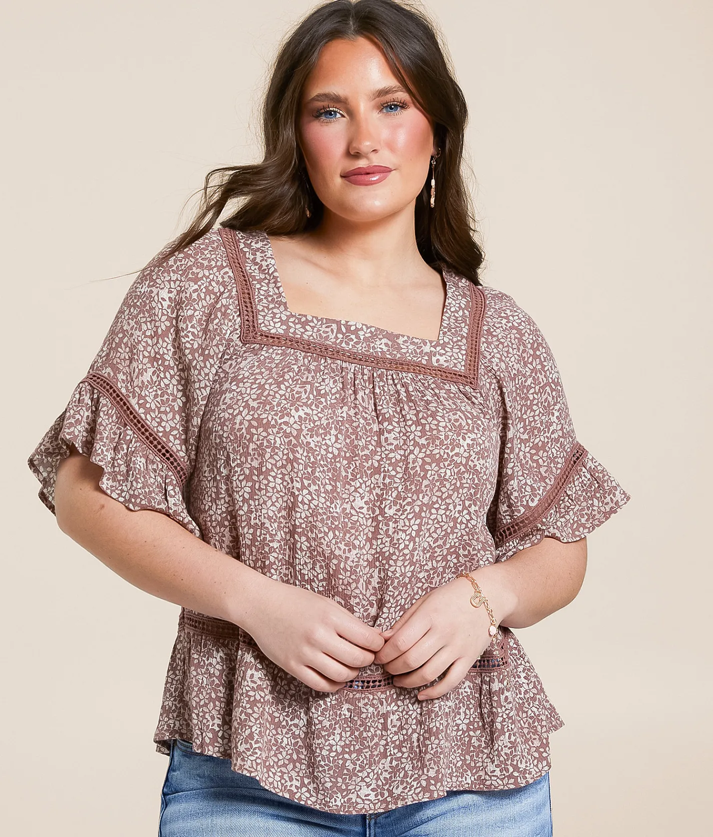Tops | Daytrip Flowy Floral Top Burlwood Cream