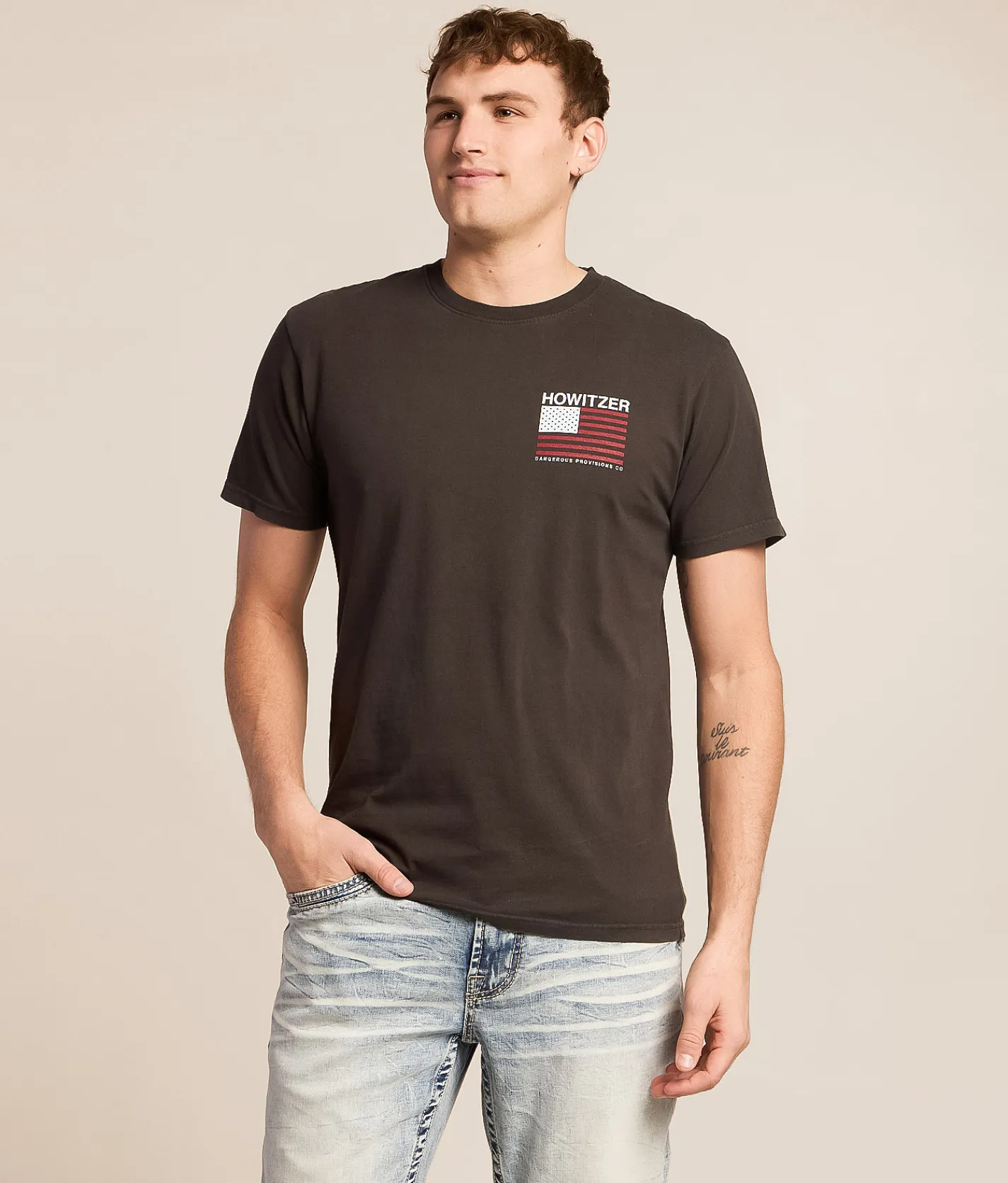 Howitzer Freedom Defender T-Shirt Vintage Black