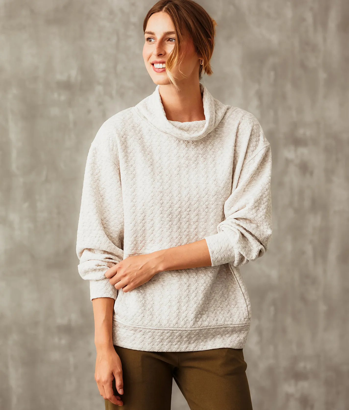 Activewear | Buckle Black Funnel Neck Textured Pullover White Grey
