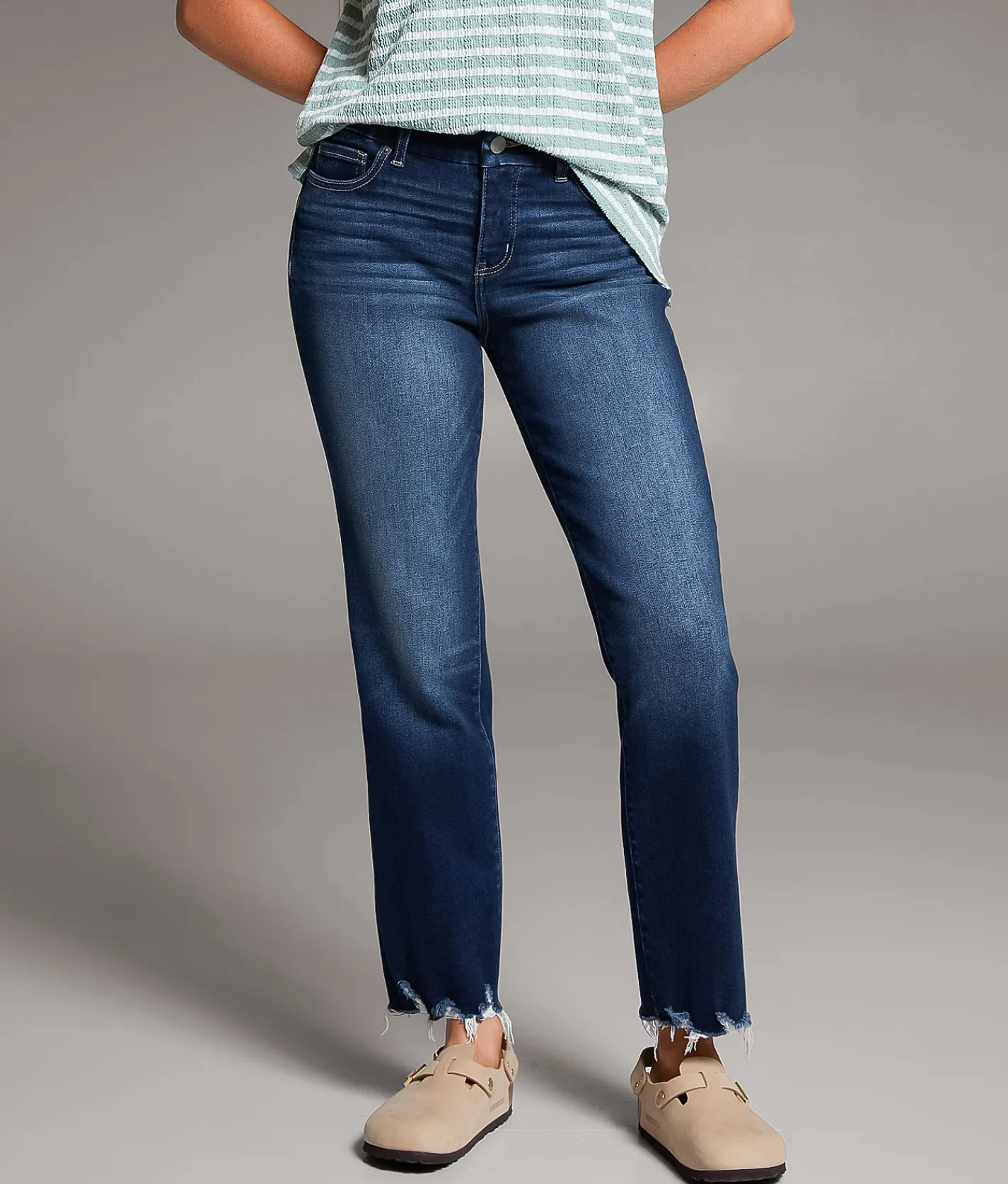BKE Gabby Cropped Straight Stretch Jean Herbel 3 Clearance