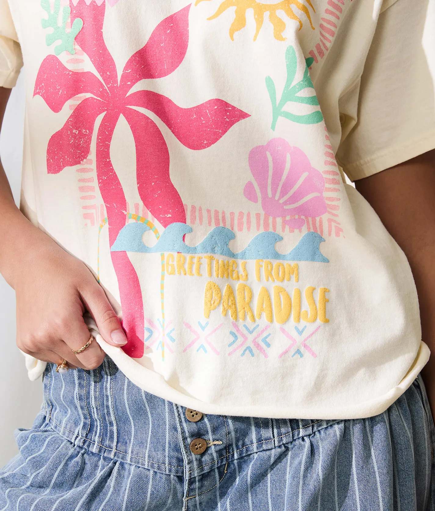 33 Coastal Greetings From Paradise Oversized T-Shirt Cream Best