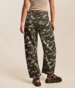 Jeans|Bottoms | Veveret High Rise Barrel Jean Camo